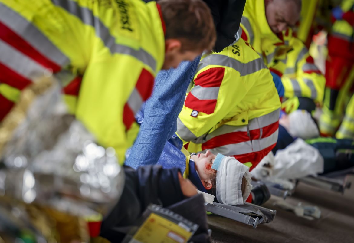 Katastrophenschutz_Übung_Olypiastadium_Sanitäter_Patienten